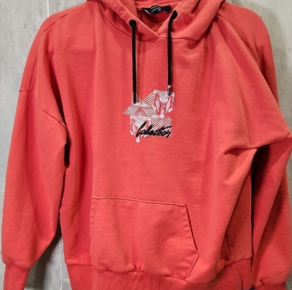 Kate Moss Coral Hoodie | Graphic Streetwear Sweatshirt | Off-Duty Model